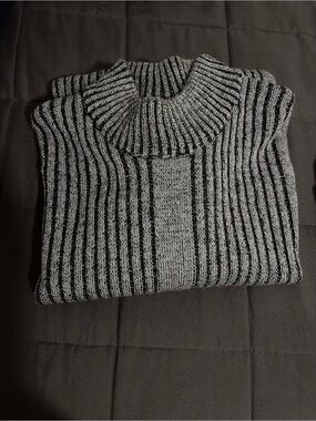 Men's Ribbed Turtleneck Sweater - Gray & Black